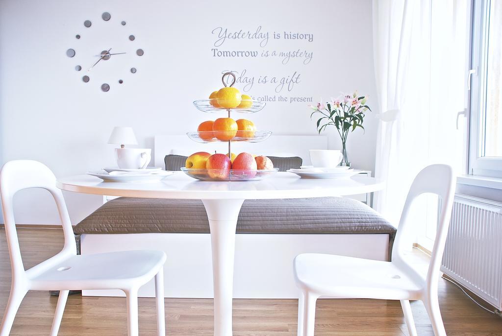 A Nice Place To Stay Apartments Prague Room photo